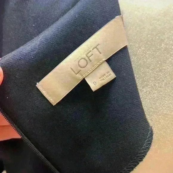 Loft Puff Sleeve Navy Dress - Picture 7 of 7